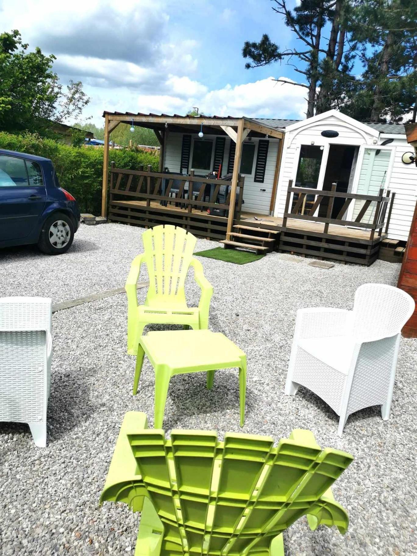 Hotel A Deux Pas Du Lac Ardres Exterior foto